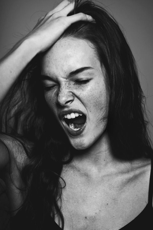 IT'S NOT ME, IT'S MY HORMONES!! BALANCE YOUR HORMONES NATURALLY...