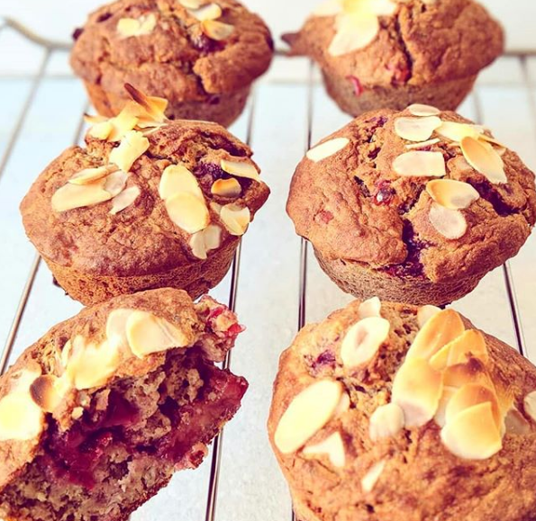 Paleo Collagen Beauty Muffins Recipe by @luamarchi